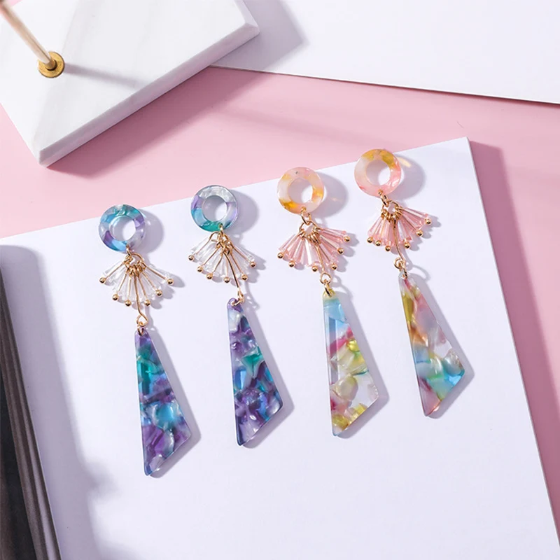 Hot 2018 High Quality Colorful Triangle drop Earrings For Women Circle Crystal female earrings
Hot 2018 High Quality Colorful Triangle drop Earrings For Women Circle Crystal female earrings