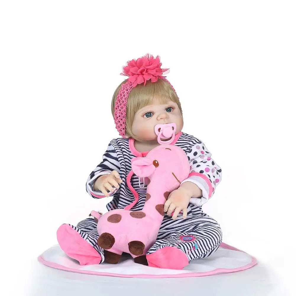 2018 New 0-6 Years Old Cute Silicone Rebirth Baby Bebes Realistic Newborn Female Doll 56cm Water Toys Children Birthday Gift
2018 New 0-6 Years Old Cute Silicone Rebirth Baby Bebes Realistic Newborn Female Doll 56cm Water Toys Children Birthday Gift