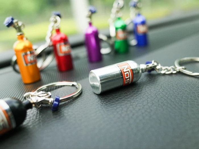 Fashion Metal Keyring Car Keychain Auto Key Chain Key Ring Holder Keyfob For NOS Turbo Nitrgen Bottle Car Styling Gift Pendant
