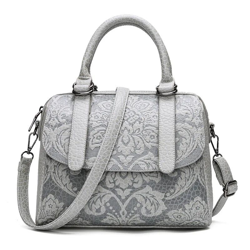 2018Famous design Zipper opening pu leather bag fashion casual Appliques flower handbag embossed Boston single soft shoulder bag
2018Famous design Zipper opening pu leather bag fashion casual Appliques flower handbag embossed Boston single soft shoulder bag