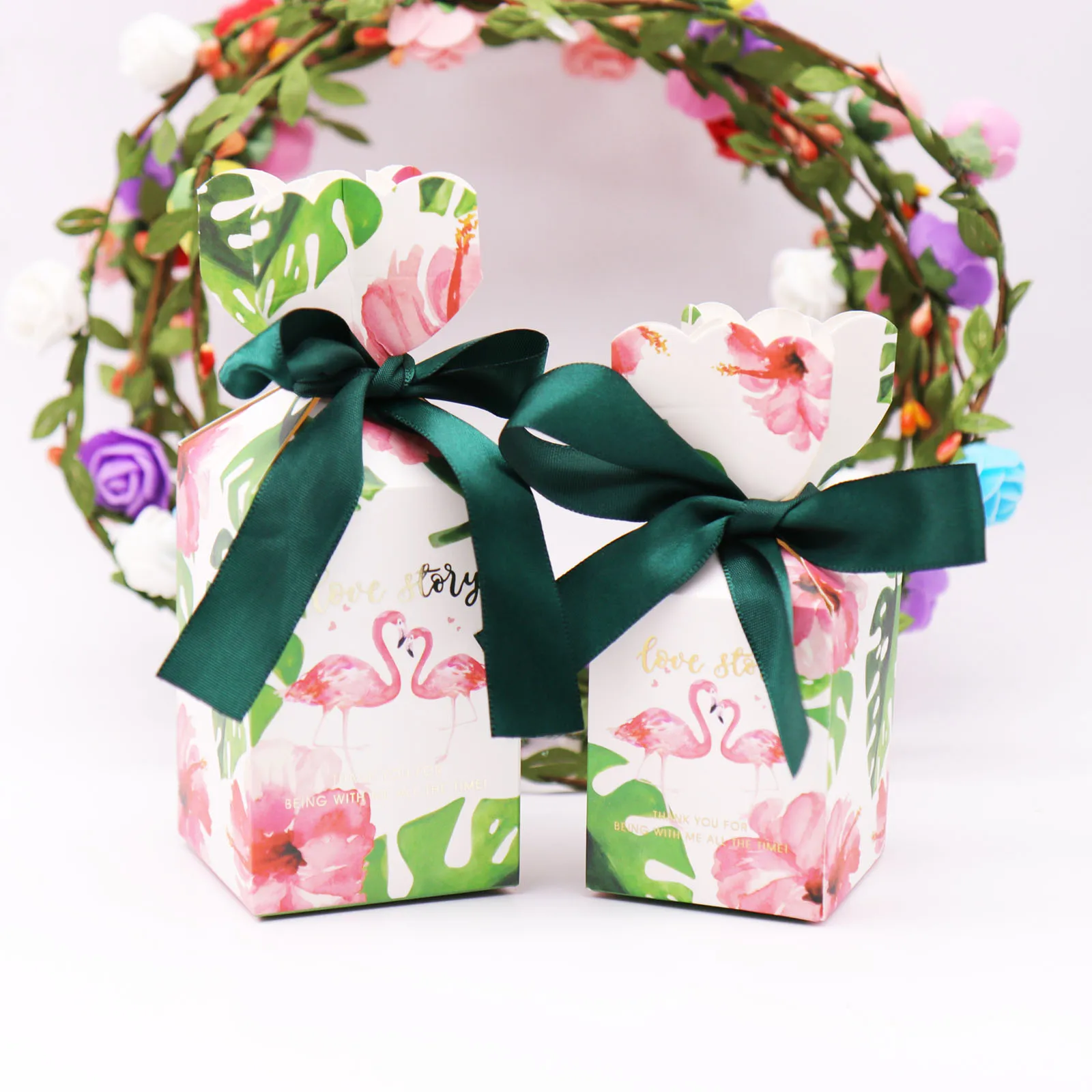 New Romantic wedding decoration flower paper candy box birthday party decoration pink marble,green leaf,flamingo candy boxes
New Romantic wedding decoration flower paper candy box birthday party decoration pink marble,green leaf,flamingo candy boxes