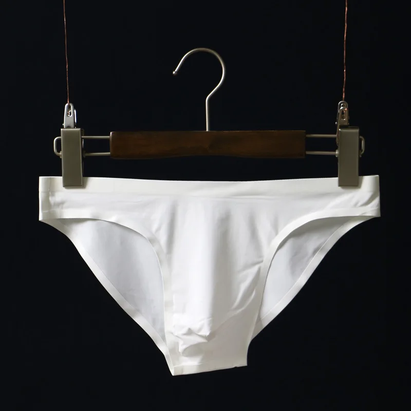 Sexy Men Underwear Brief Shorts Ice Silk Seamless Panties Man Solid Thin Semi-transparent Pouch Underpants Cueca masculina M-XXL
Sexy Men Underwear Brief Shorts Ice Silk Seamless Panties Man Solid Thin Semi-transparent Pouch Underpants Cueca masculina M-XXL