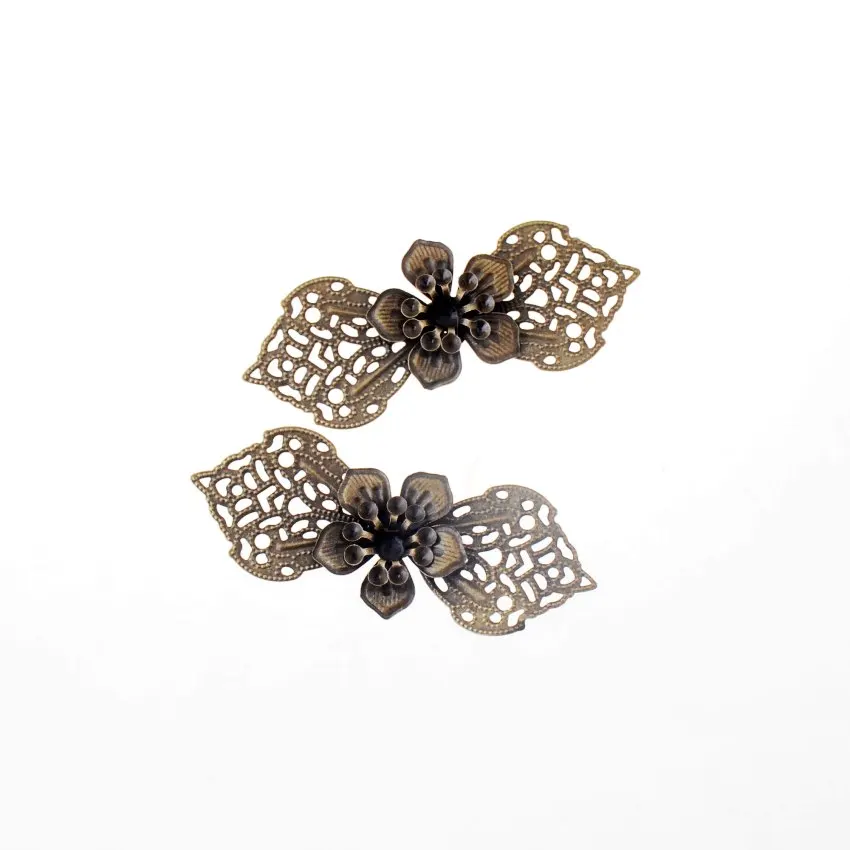 Free shipping-10Pcs Antique Bronze Filigree Embellishment Metal Crafts Gift Decoration DIY Findings 2.4x6.1cm
Free shipping-10Pcs Antique Bronze Filigree Embellishment Metal Crafts Gift Decoration DIY Findings 2.4x6.1cm