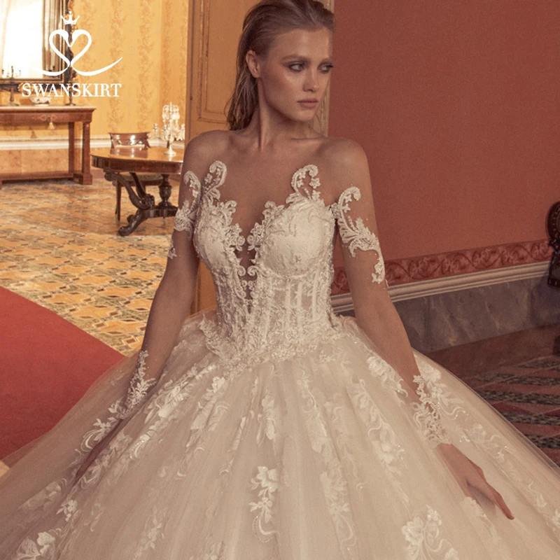 Swanskirt Luxury Deep V-neck Long Sleeve Ball Gown Wedding Dress 2019 Appliques Off the Shoulder Bride Gown Robe De Mariage H106
Swanskirt Luxury Deep V-neck Long Sleeve Ball Gown Wedding Dress 2019 Appliques Off the Shoulder Bride Gown Robe De Mariage H106