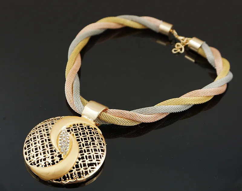Fashion Jewelry Set Dubai Gold Color Nigerian Wedding African Round Pendant Necklace Jewellery Set Party Gift 2 Mallzona HTB1wjUElAyWBuNjy0Fpq6yssXXaY Fashion Jewelry Set Dubai Gold Color Nigerian Wedding African Round Pendant Necklace Jewellery Set Party Gift Mallzona