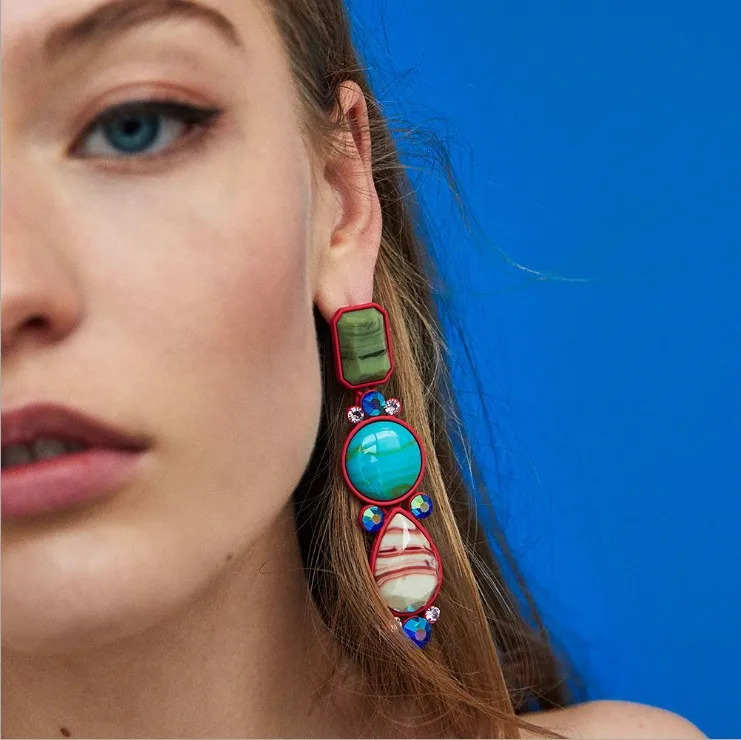 New Resin Bead Earings Women Brand Long Holiday Earrings Acrylic Beads Dangle Earing 2018 aretes pendientes de gota best lady za
New Resin Bead Earings Women Brand Long Holiday Earrings Acrylic Beads Dangle Earing 2018 aretes pendientes de gota best lady za