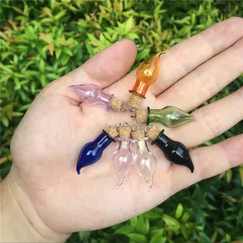 Mini Glass Bottles with Metal Loop Corks DIY 7 Kinds Colors Chillies Shape Pendants Jars Cute Wishing Vials Gifts
Mini Glass Bottles with Metal Loop Corks DIY 7 Kinds Colors Chillies Shape Pendants Jars Cute Wishing Vials Gifts