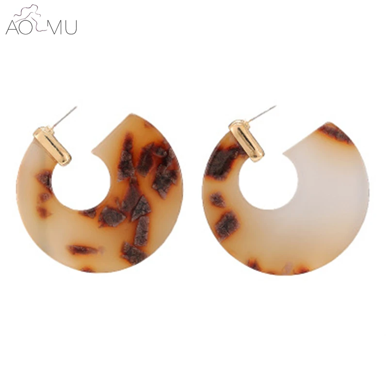 AOMU Simple Marble Stripe Horn Shape Big Round Circle Unique Acrylic Statement Hoop Earrings For Women Gift Jewelry Wholesale
AOMU Simple Marble Stripe Horn Shape Big Round Circle Unique Acrylic Statement Hoop Earrings For Women Gift Jewelry Wholesale