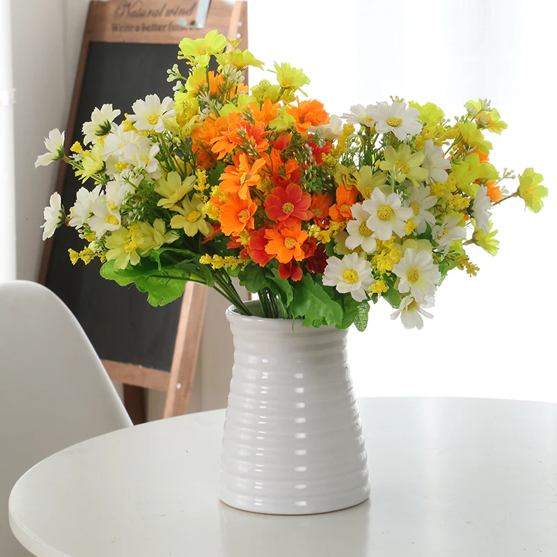 1pcs 7 branch 28 heads multicolor silk daisy artificial decorative flower wedding flower bouquet home room Decor Floral
1pcs 7 branch 28 heads multicolor silk daisy artificial decorative flower wedding flower bouquet home room Decor Floral