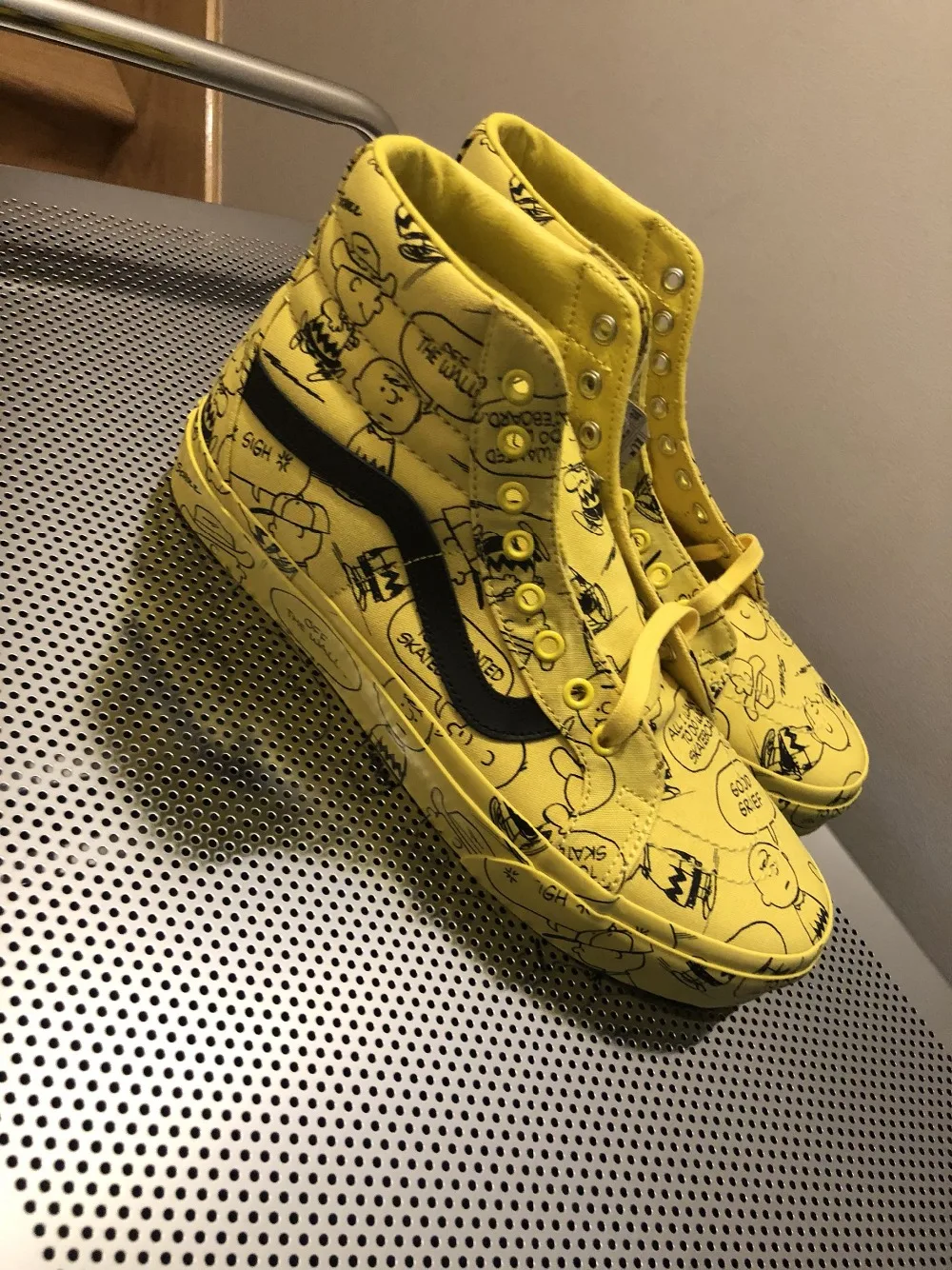 vans old skool snoopy yellow