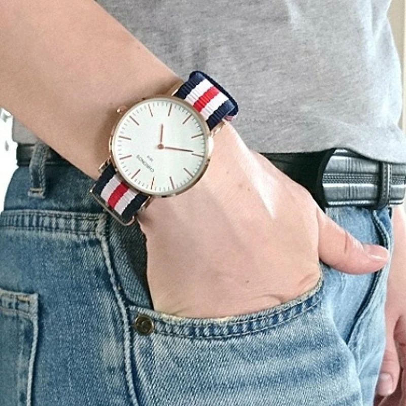 2018 New Casual and Fashion Quartz Watch with Multicolor Nylon Cloth Watchband Wristwatch Simple Designer Women Clock Orologio
2018 New Casual and Fashion Quartz Watch with Multicolor Nylon Cloth Watchband Wristwatch Simple Designer Women Clock Orologio