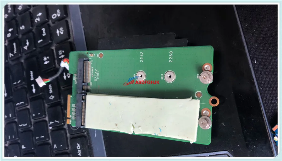 BA41-01704B оригинал для MSI GT72S-6QE SSD плата адаптера с кабелем E310001020Y31 полностью протестирована
BA41-01704B оригинал для MSI GT72S-6QE SSD плата адаптера с кабелем E310001020Y31 полностью протестирована