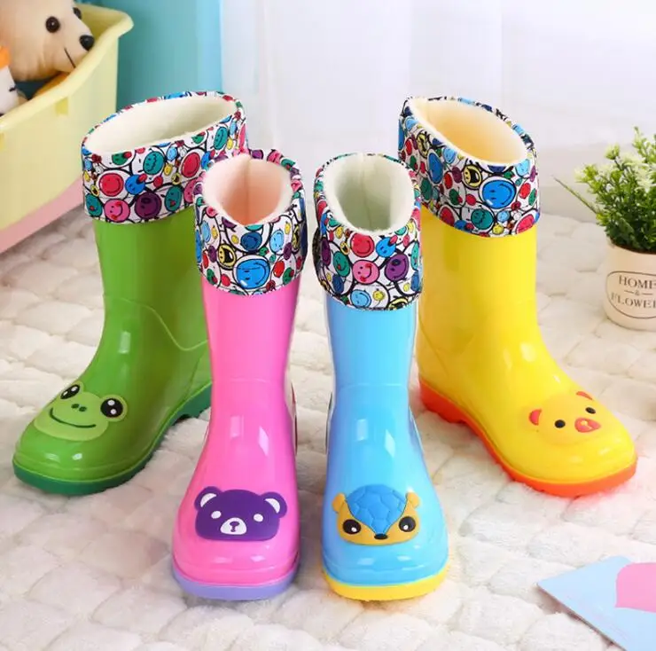 Children's water shoes Waterproof Children rainboots Soild Candy Colors Rubber Warm Boys Girls Rain Boots children Rain Shoes
Children's water shoes Waterproof Children rainboots Soild Candy Colors Rubber Warm Boys Girls Rain Boots children Rain Shoes
