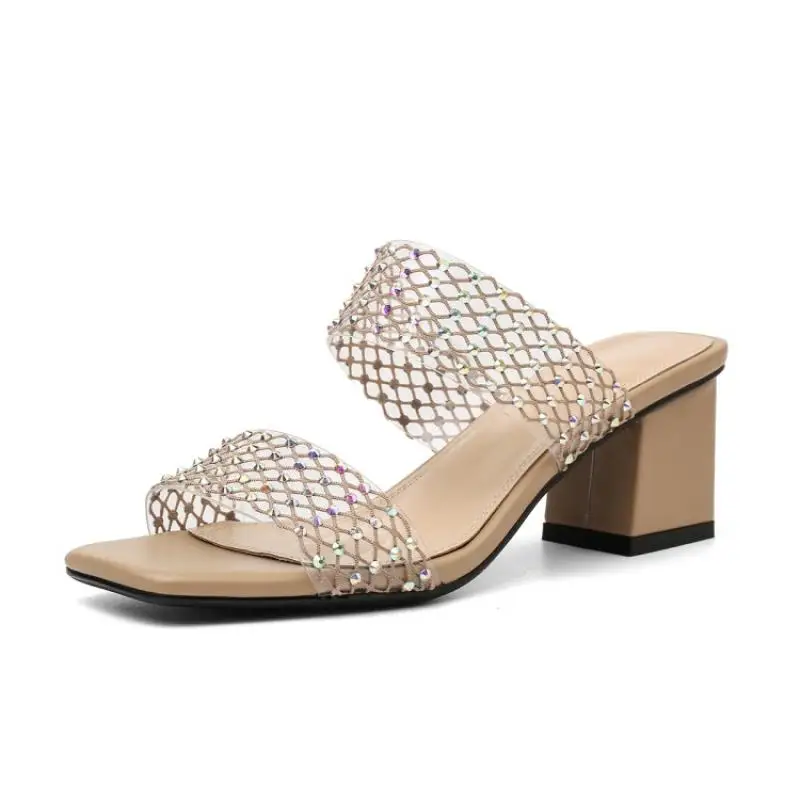 Luxury Beige Black White Mesh Upper Slippers Women Crystal Embellishments Cut-outs Leather Slides Two Wide Buckle Shoes Designer
Luxury Beige Black White Mesh Upper Slippers Women Crystal Embellishments Cut-outs Leather Slides Two Wide Buckle Shoes Designer
