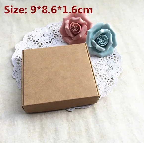 50 шт./лот-9*8,6*1,6 см коробки для вечеринок из крафт-бумаги подарочная упаковка коробка конфетная косметическая коробка для хранения мыла ручной работы
50 шт./лот-9*8,6*1,6 см коробки для вечеринок из крафт-бумаги подарочная упаковка коробка конфетная косметическая коробка для хранения мыла ручной работы