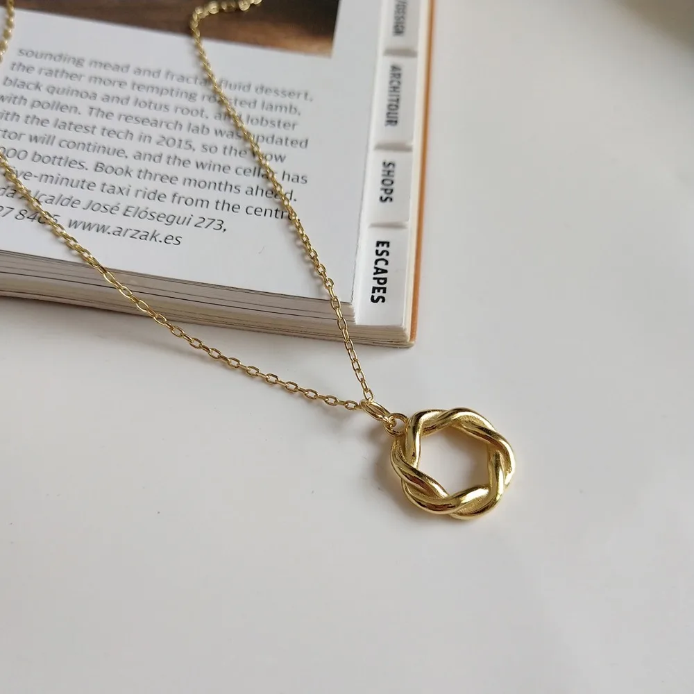 FASHION Authentic 925 Sterling silver Double rows Twisted Roped Rope Open circle Geometric pendant necklace Fine Jewelry x246
FASHION Authentic 925 Sterling silver Double rows Twisted Roped Rope Open circle Geometric pendant necklace Fine Jewelry x246