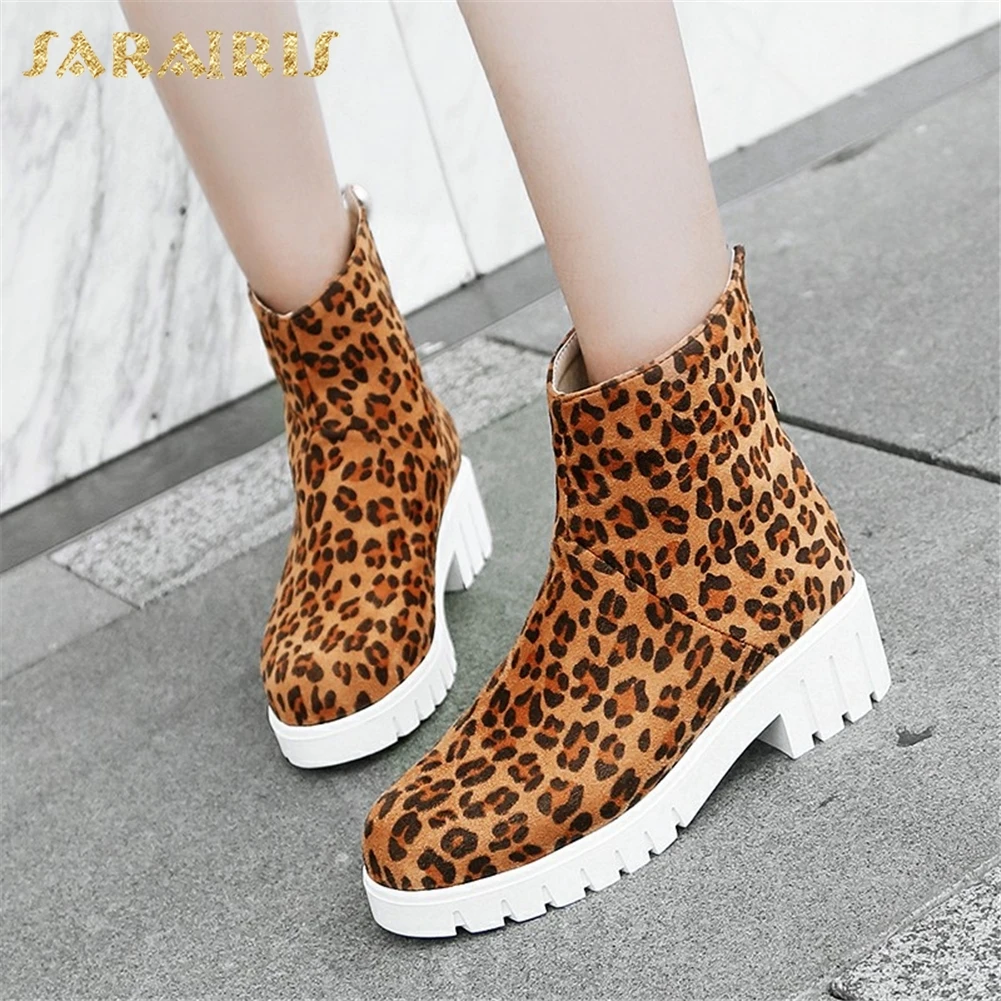 SARAIRIS 2018 Large Size 33-43 Wholesale Zip Up Hot Sale Boots Woman Shoes Square Heels Ankle Boots Shoes Women
SARAIRIS 2018 Large Size 33-43 Wholesale Zip Up Hot Sale Boots Woman Shoes Square Heels Ankle Boots Shoes Women