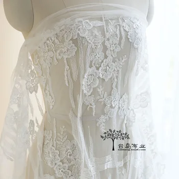 Free Shipping Beautiful Ivory-white Car-bone Sequins Embroidered Lace Fabric Wedding Dress Fabric DIY HandmadeWidth 130CM 1meter
Free Shipping Beautiful Ivory-white Car-bone Sequins Embroidered Lace Fabric Wedding Dress Fabric DIY HandmadeWidth 130CM 1meter
