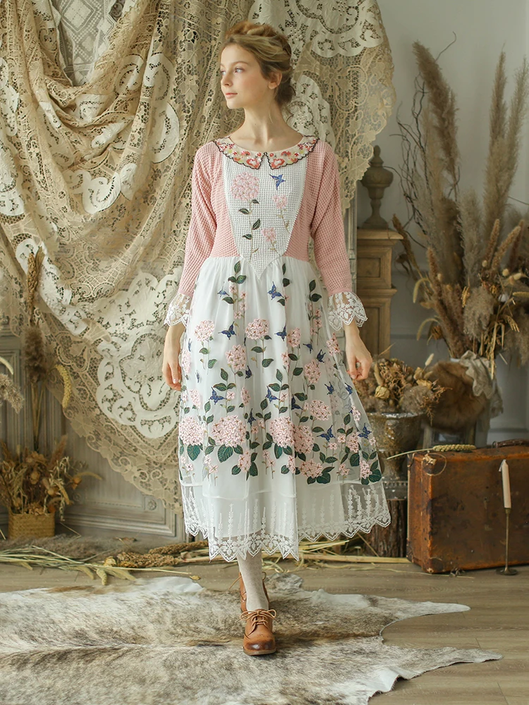 CHINOISERIE Spring Autumn Original Design Women Vintage Mori Girls Lace Patchwork Embroidery Knitted Cotton Dresses
CHINOISERIE Spring Autumn Original Design Women Vintage Mori Girls Lace Patchwork Embroidery Knitted Cotton Dresses