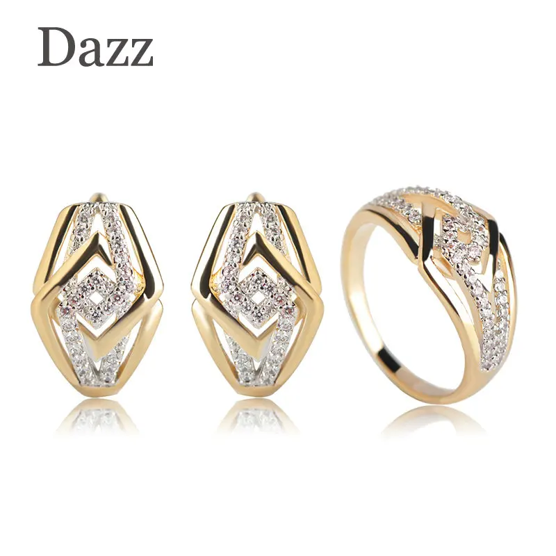 DAZZ Royal Micro Inlay Zircon Jewelry Set For Women Gold Color Engagement Gifts Stud Earrings Thin Ring Costume Jewelry Sets
DAZZ Royal Micro Inlay Zircon Jewelry Set For Women Gold Color Engagement Gifts Stud Earrings Thin Ring Costume Jewelry Sets