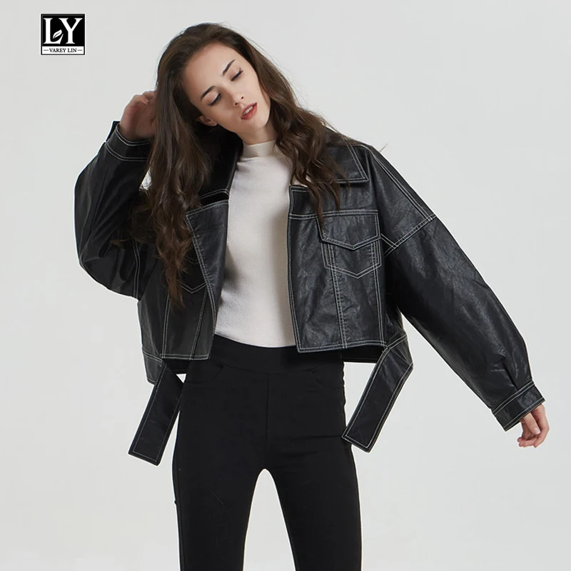 Ly Varey Lin Autumn Faux Soft Leather Turn-down Collar Short Jacket Coat Women Casual Loose Pocket Black Red Leather Outerwear
Ly Varey Lin Autumn Faux Soft Leather Turn-down Collar Short Jacket Coat Women Casual Loose Pocket Black Red Leather Outerwear