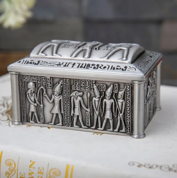 New Egypt Jewelry Box Vintage Home Decor Gift Storage Box Necklace Bracelet Ring Box Metal Art Craft Casket home decorative Z186
New Egypt Jewelry Box Vintage Home Decor Gift Storage Box Necklace Bracelet Ring Box Metal Art Craft Casket home decorative Z186