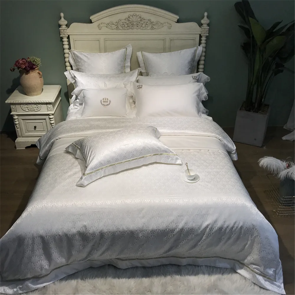 4/6pc 80S Pima Cotton bed linens silky touch smooth luxury jacquard bedding set white color duvet cover queen king size sheets
4/6pc 80S Pima Cotton bed linens silky touch smooth luxury jacquard bedding set white color duvet cover queen king size sheets