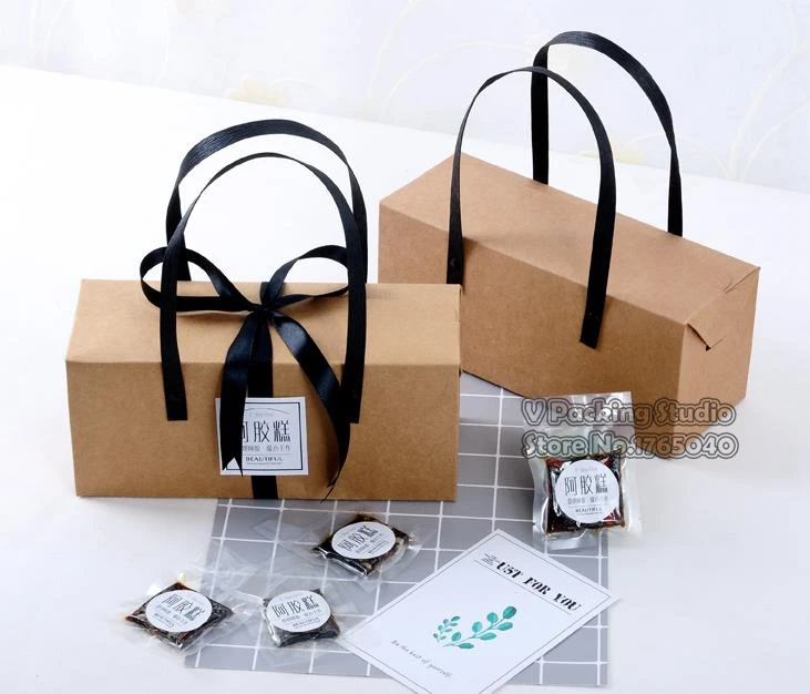 50pcs Brown Kraft paper box cake boxes with handle, Cookie Biscuits bag nuts tea Packaging boxes, Wedding gift Packaging box
50pcs Brown Kraft paper box cake boxes with handle, Cookie Biscuits bag nuts tea Packaging boxes, Wedding gift Packaging box
