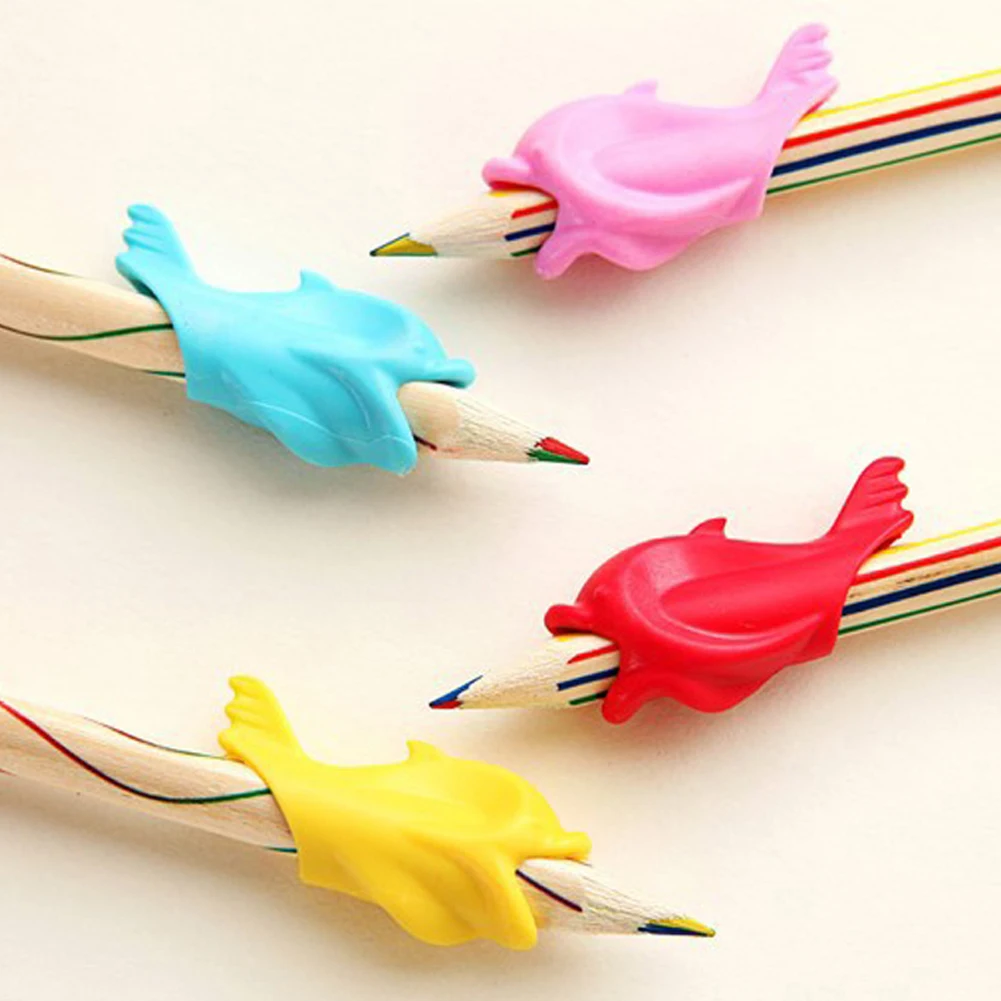 20pcs/lot Dolphin Fish Writing Posture Correction Device To Hold A Pen Correction Silicone Stationery Child Student Random Color
20pcs/lot Dolphin Fish Writing Posture Correction Device To Hold A Pen Correction Silicone Stationery Child Student Random Color