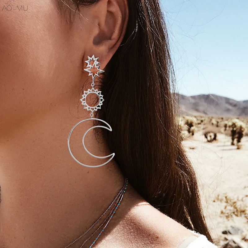 AOMU 2019 Boho Metal Gold Silver Flame Star Sun Crescent Hollow Round Circle Big Long Drop Earring For Women Ocean Beach Jewelry
AOMU 2019 Boho Metal Gold Silver Flame Star Sun Crescent Hollow Round Circle Big Long Drop Earring For Women Ocean Beach Jewelry