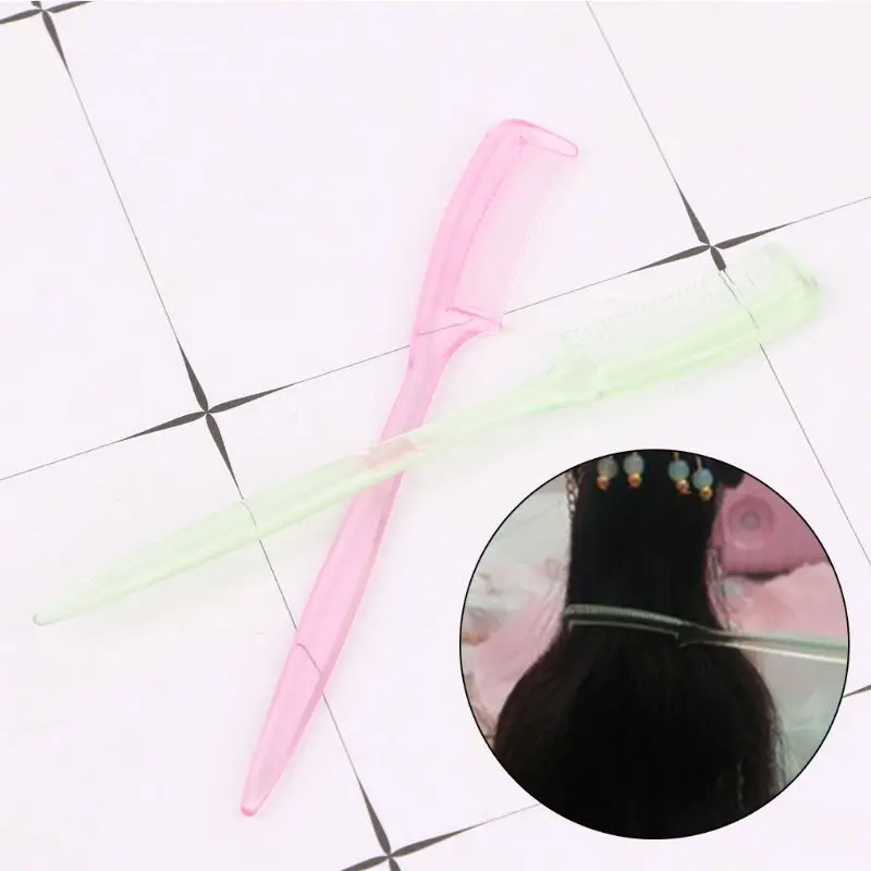 Doll Toy Mini Comb For BJD Blyth American Grils For Barbie Doll Toy Girl Toy Pretend Play Dolls Accessories
Doll Toy Mini Comb For BJD Blyth American Grils For Barbie Doll Toy Girl Toy Pretend Play Dolls Accessories