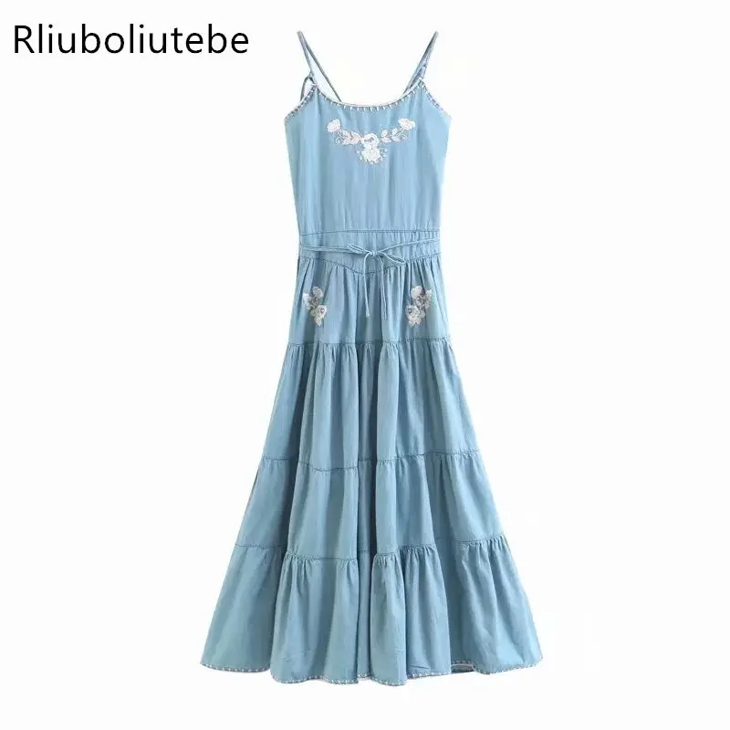 summer sleeveless denim long dress spaghetti straps women embroidery sundress backless Jeans beach dress vestido longo bohemian
summer sleeveless denim long dress spaghetti straps women embroidery sundress backless Jeans beach dress vestido longo bohemian