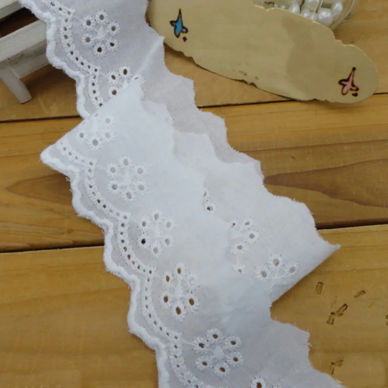 5yds Snow white Cotton Lace Fabric Venise Lace Trim Clothing Embroidered Embellishment Sewing Lace Crafts
5yds Snow white Cotton Lace Fabric Venise Lace Trim Clothing Embroidered Embellishment Sewing Lace Crafts