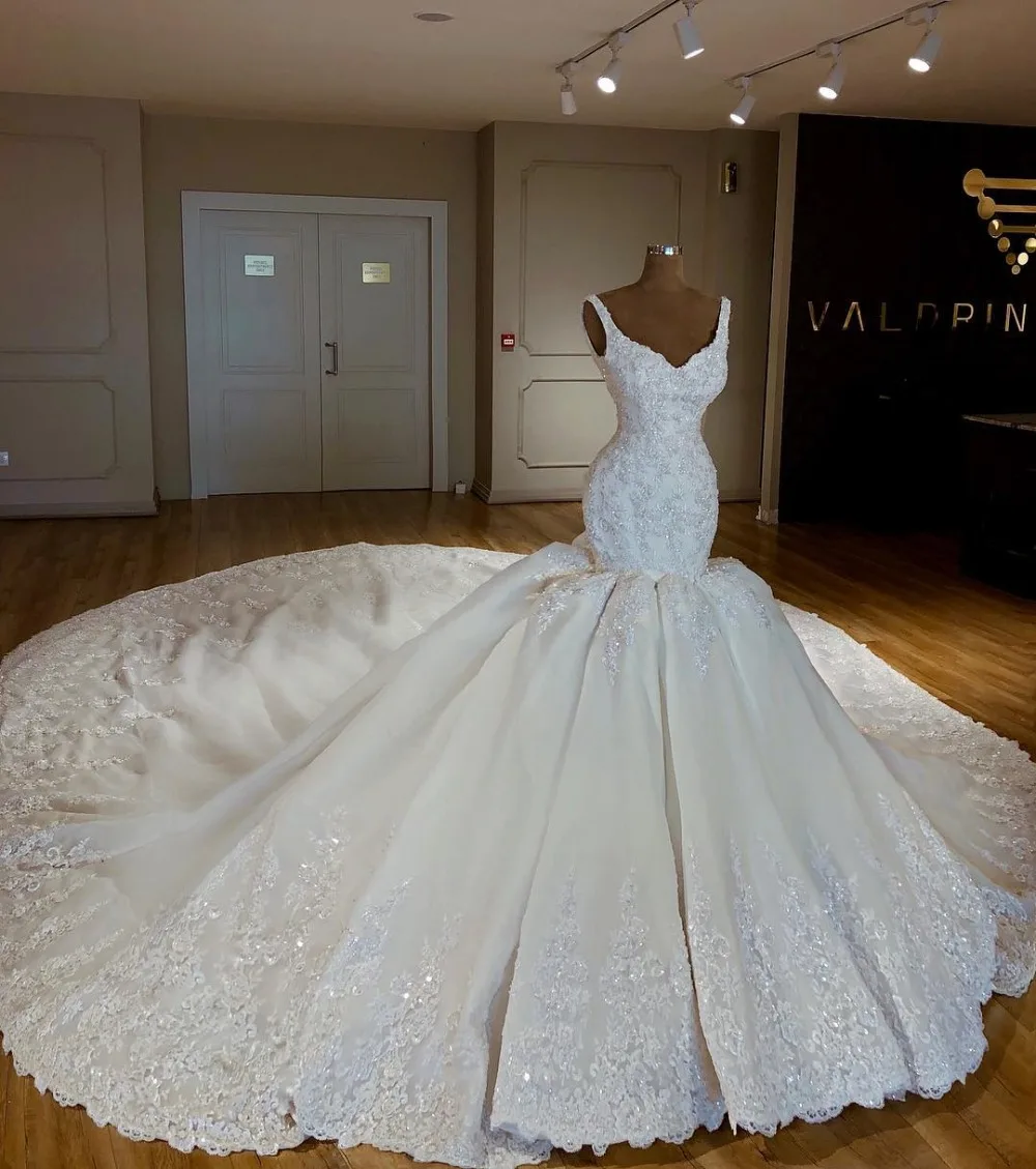 White Mermaid Wedding Dress 2021 Sparkly V-neck Straps Beaded Lace Arabic Dubai Style Long Bridal Gowns vestido de noiva | Свадьбы и