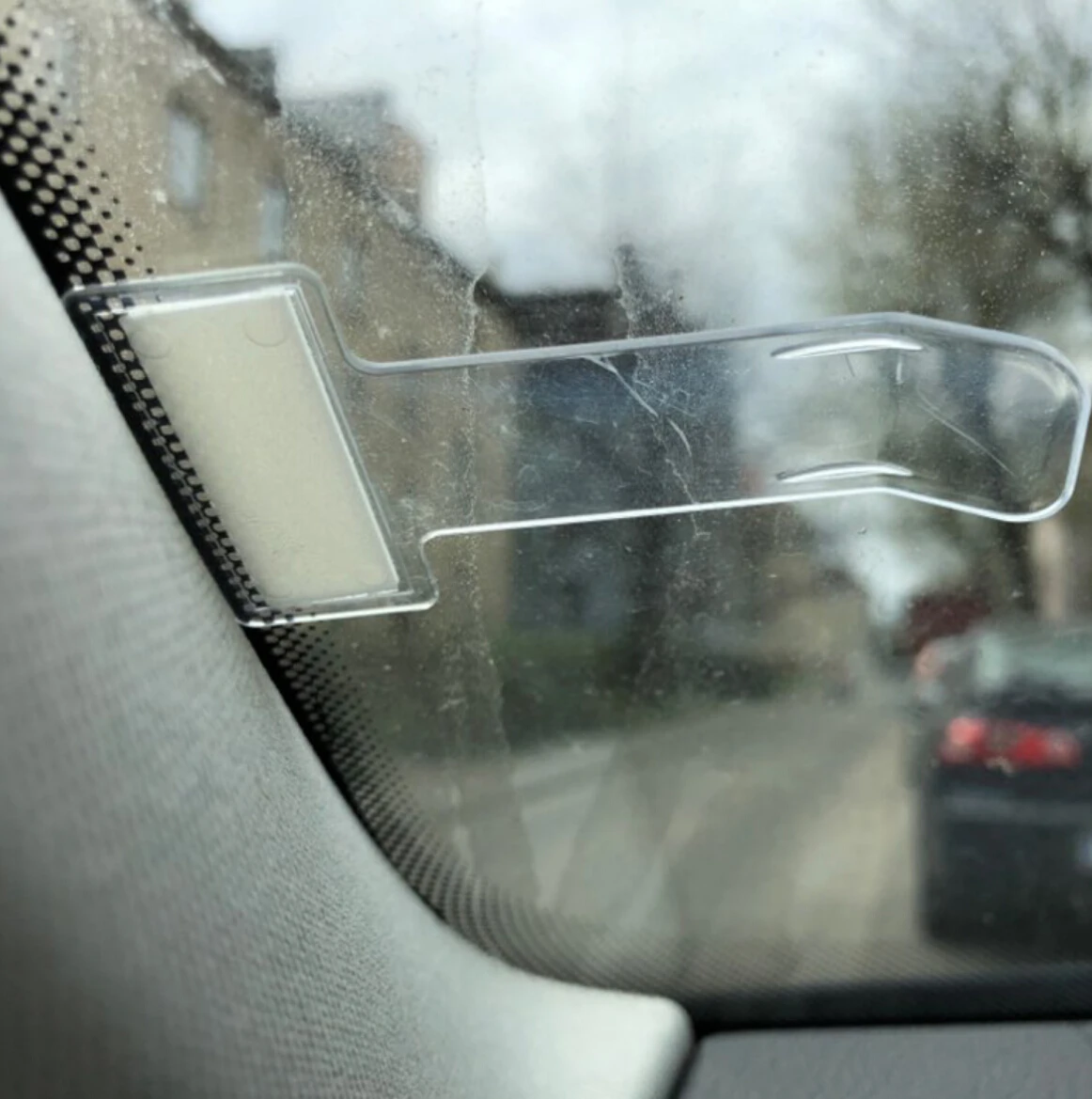5pcs Car Styling Parking Ticket Clip Auto Fastener Card Bill Holder Organizer Windshield Stickers 75 x 40mm
5pcs Car Styling Parking Ticket Clip Auto Fastener Card Bill Holder Organizer Windshield Stickers 75 x 40mm