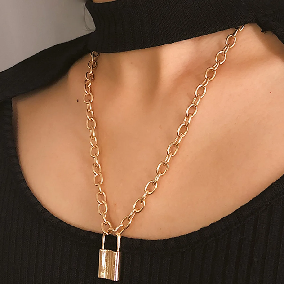 Women Jewelry Silver Gold Color PadLock Pendant Necklace Brand New Stainless Steel Rolo Cable Chain Necklace Friendship Gifts
Women Jewelry Silver Gold Color PadLock Pendant Necklace Brand New Stainless Steel Rolo Cable Chain Necklace Friendship Gifts