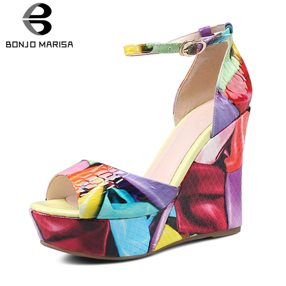 BONJOMARISA New Big Size 33-40 Genuine Leather Ladies Wedges High Heels Platform Print Shoes Woman Casual Party Summer Sandals
BONJOMARISA New Big Size 33-40 Genuine Leather Ladies Wedges High Heels Platform Print Shoes Woman Casual Party Summer Sandals