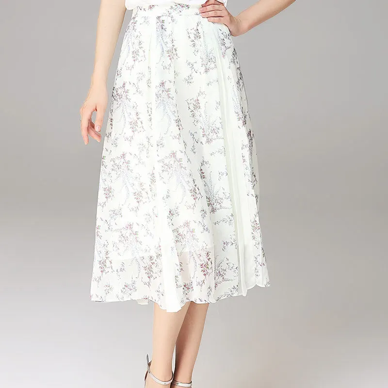 European and American fashion brand high-end temperament women's clothing spring summer new silk printing a word women skirt
European and American fashion brand high-end temperament women's clothing spring summer new silk printing a word women skirt
