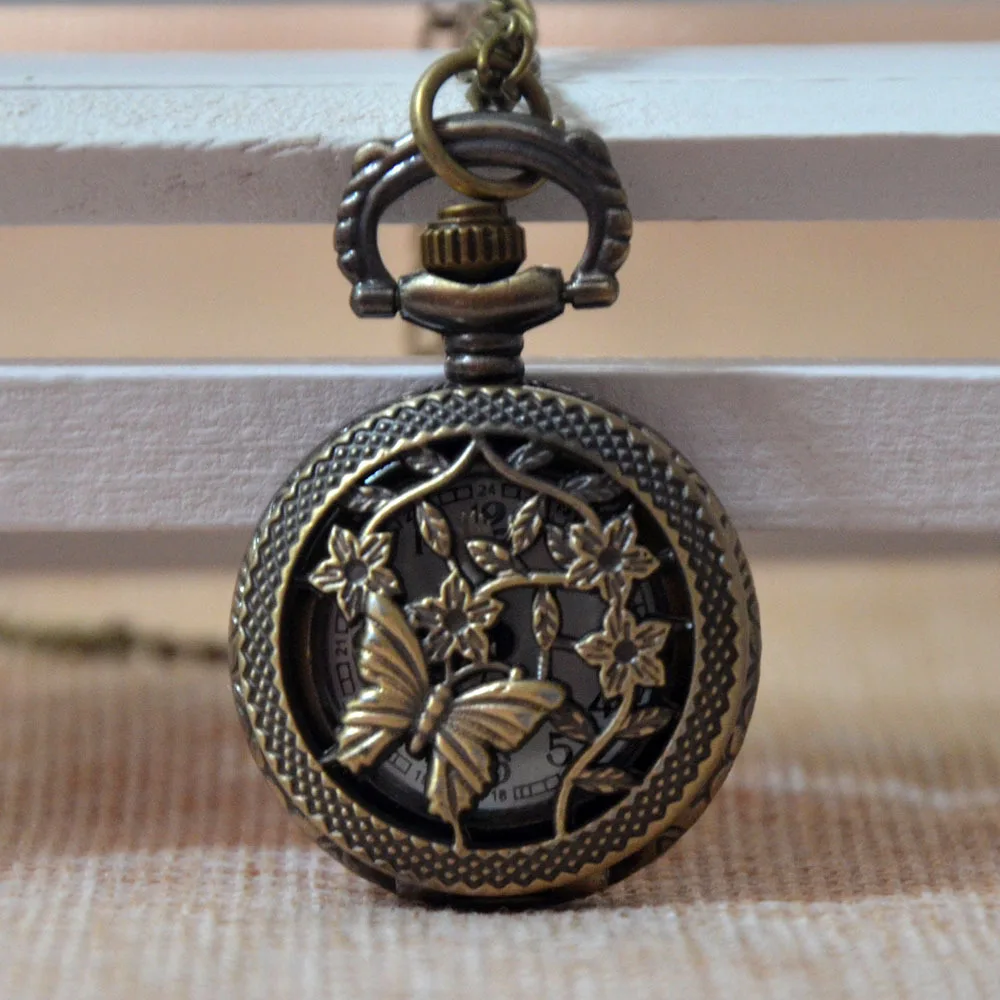 Retro Vintage Bronze Butterfly in Flowers Quartz Pocket Watch Necklace Pendant Chain Mens Womens Gifts Reloj Montre Fob Watches
Retro Vintage Bronze Butterfly in Flowers Quartz Pocket Watch Necklace Pendant Chain Mens Womens Gifts Reloj Montre Fob Watches