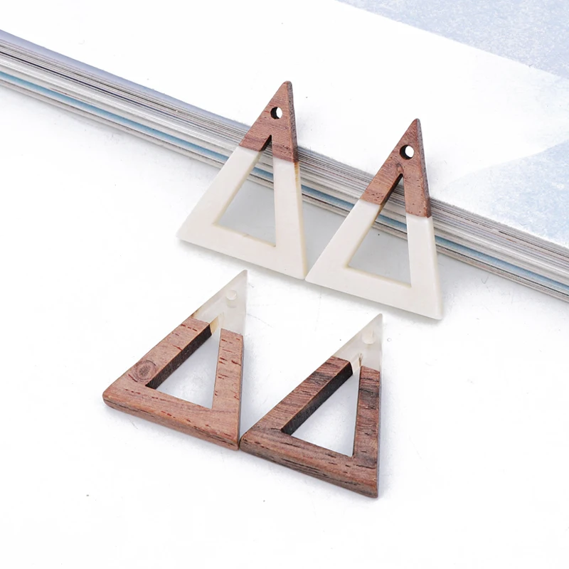 2pcs Vintage Simple Hollow Triangle Wooden Earring Charms Splice Findings Women Men Necklace Bracelet Charm Jewelry Accessory
2pcs Vintage Simple Hollow Triangle Wooden Earring Charms Splice Findings Women Men Necklace Bracelet Charm Jewelry Accessory