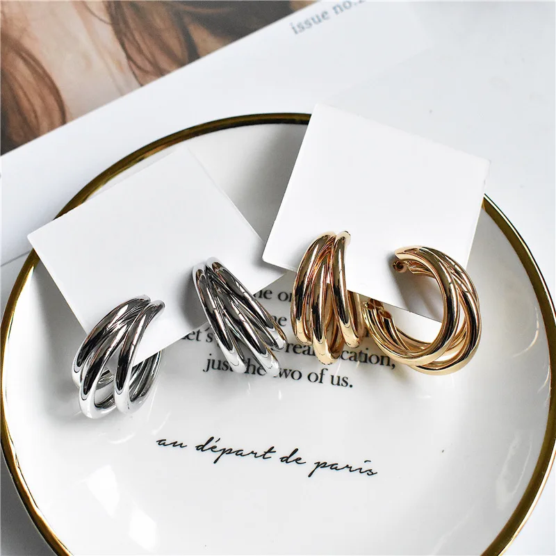C Shape Geometric Metal Hoop Earrings oorbellen Silver and Gold Hyperbole Hoop Earring boucles d oreille femme Women Jewelry
C Shape Geometric Metal Hoop Earrings oorbellen Silver and Gold Hyperbole Hoop Earring boucles d oreille femme Women Jewelry