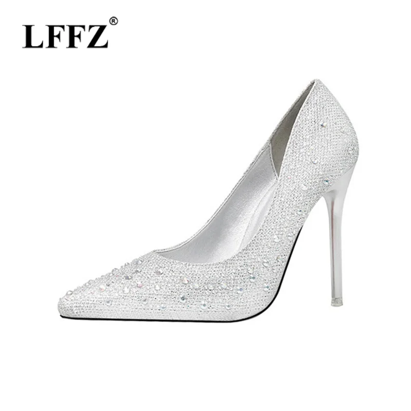 Lzzf Mice Sexy Party Women Pumps Shoes Extreme High Heels Glitter White Bridal Wedding Shoes Woman Stiletto Sliver Crystal
Lzzf Mice Sexy Party Women Pumps Shoes Extreme High Heels Glitter White Bridal Wedding Shoes Woman Stiletto Sliver Crystal