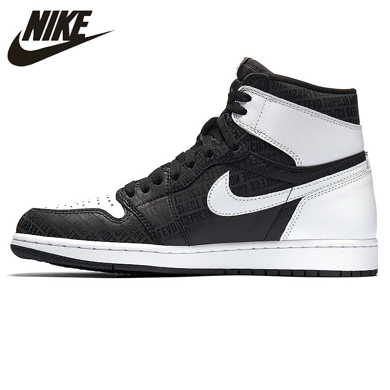NIKE Air Jordan 1 Retro High OG AJ1 Joe 1 High Black and Gray 3M Reflective Men's Basketball Shoes Sneakers 555088 008
NIKE Air Jordan 1 Retro High OG AJ1 Joe 1 High Black and Gray 3M Reflective Men's Basketball Shoes Sneakers 555088 008