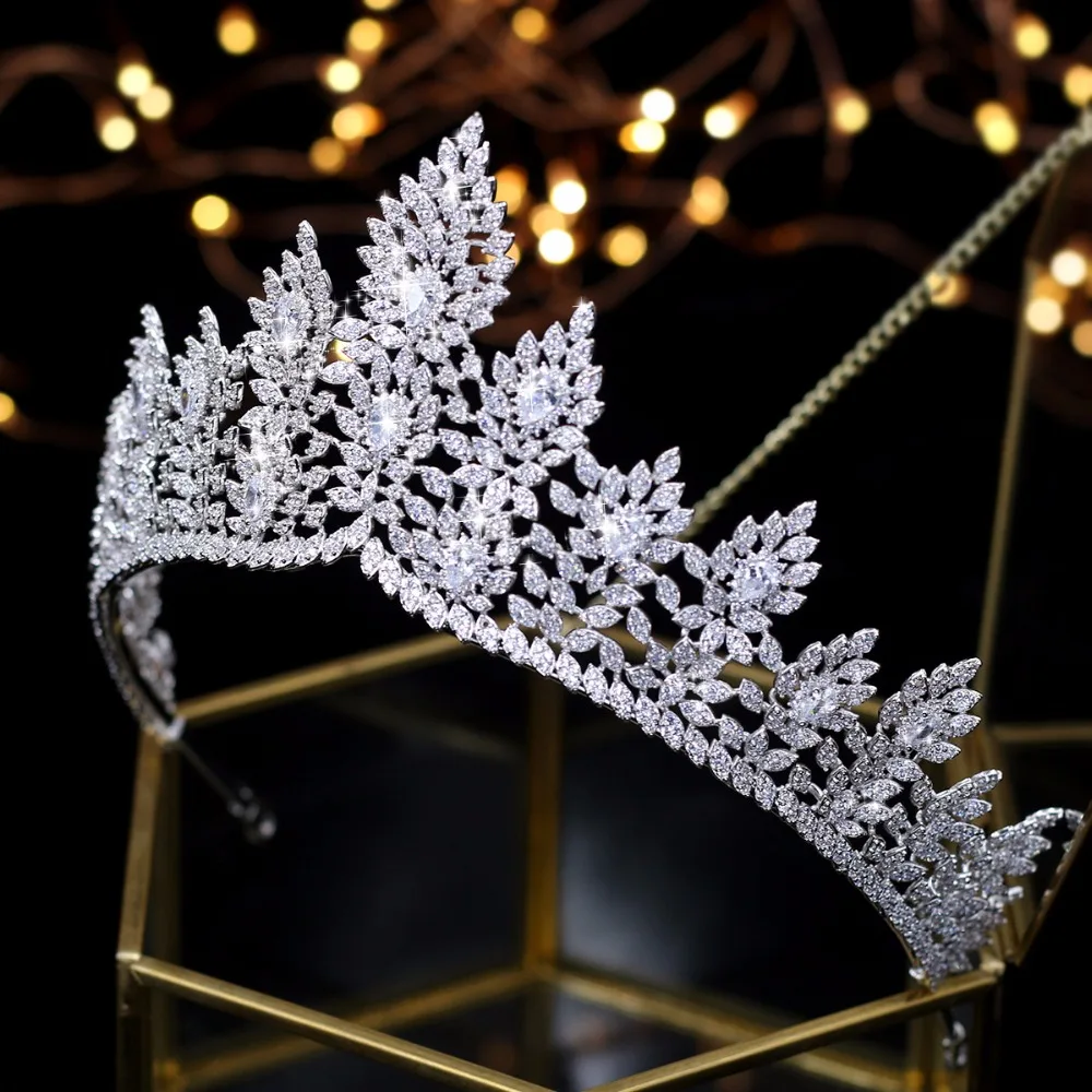 High quality zirconia wedding hair accessories bridal tiara award ceremony queen crown
High quality zirconia wedding hair accessories bridal tiara award ceremony queen crown