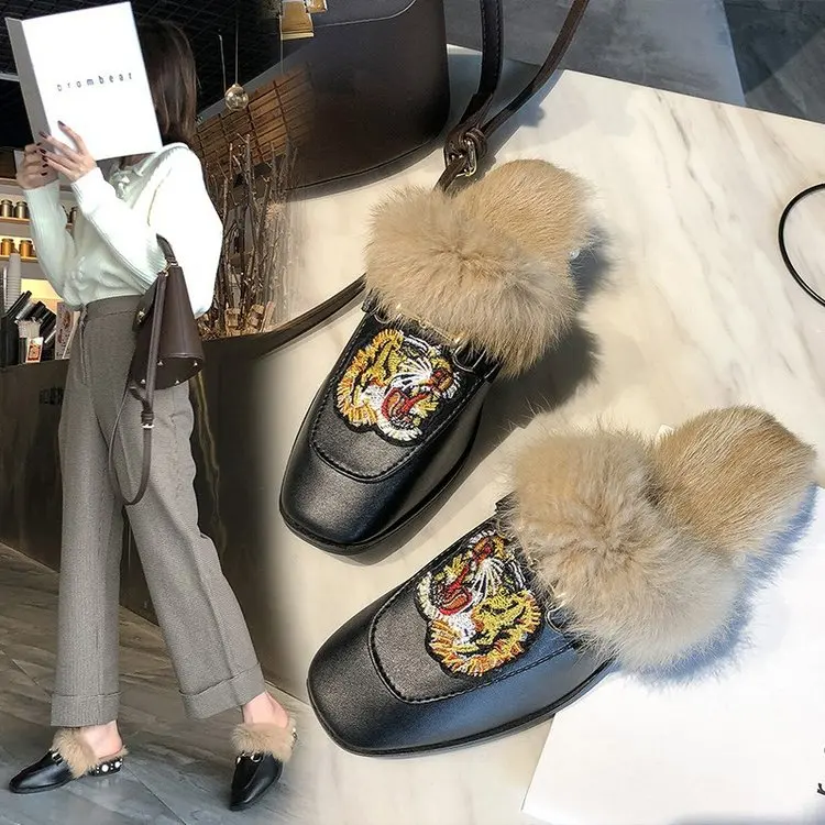 Hairy wear slipper female winter 2019 autumn and winter new fashion shallow mouth Baotou half drag women's shoes
Hairy wear slipper female winter 2019 autumn and winter new fashion shallow mouth Baotou half drag women's shoes