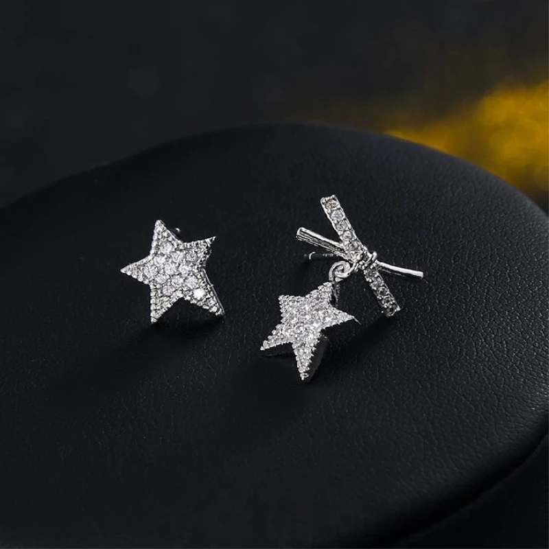 Temperament Asymmetric Star Stud Earrings Korean Hypoallergenic 925 Sterling Silver Personality Fashion Female Earring SEA078
Temperament Asymmetric Star Stud Earrings Korean Hypoallergenic 925 Sterling Silver Personality Fashion Female Earring SEA078