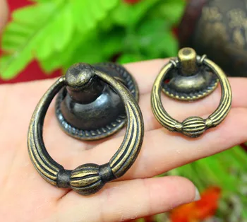 20pcs 33*39mm Antique drawer handle single - hole alloy handle vintage furniture wooden box metal handle
20pcs 33*39mm Antique drawer handle single - hole alloy handle vintage furniture wooden box metal handle