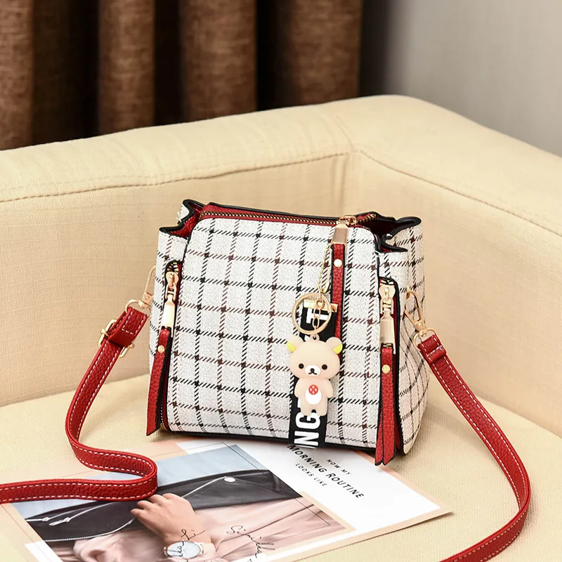 new Design fashion girl diagonal shoulder Crossbody Bags small female 2019 spring and summer wild portable slung retro inssen
new Design fashion girl diagonal shoulder Crossbody Bags small female 2019 spring and summer wild portable slung retro inssen