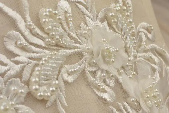 5 Pairs Off White Heavy Bead Applique With 3D Flowers 3D Beading Tulle Lace Bodice
5 Pairs Off White Heavy Bead Applique With 3D Flowers 3D Beading Tulle Lace Bodice