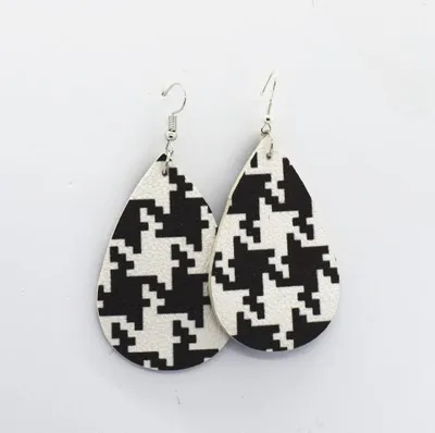 new Bohemian Christmas Pattern Leather Earrings Big Water Drop Earrings For Women Teardrop Statement Leather Earrings 25 Color
new Bohemian Christmas Pattern Leather Earrings Big Water Drop Earrings For Women Teardrop Statement Leather Earrings 25 Color